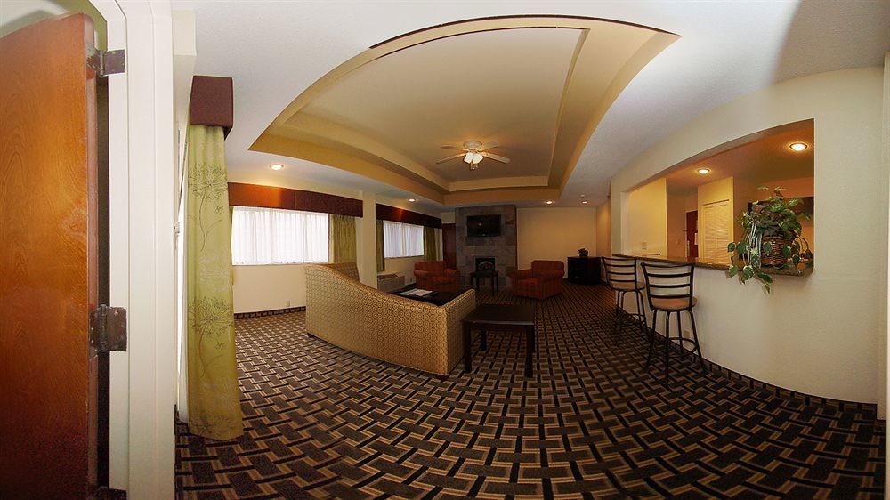 Quality Inn & Suites Greenville Near Downtown Kültér fotó